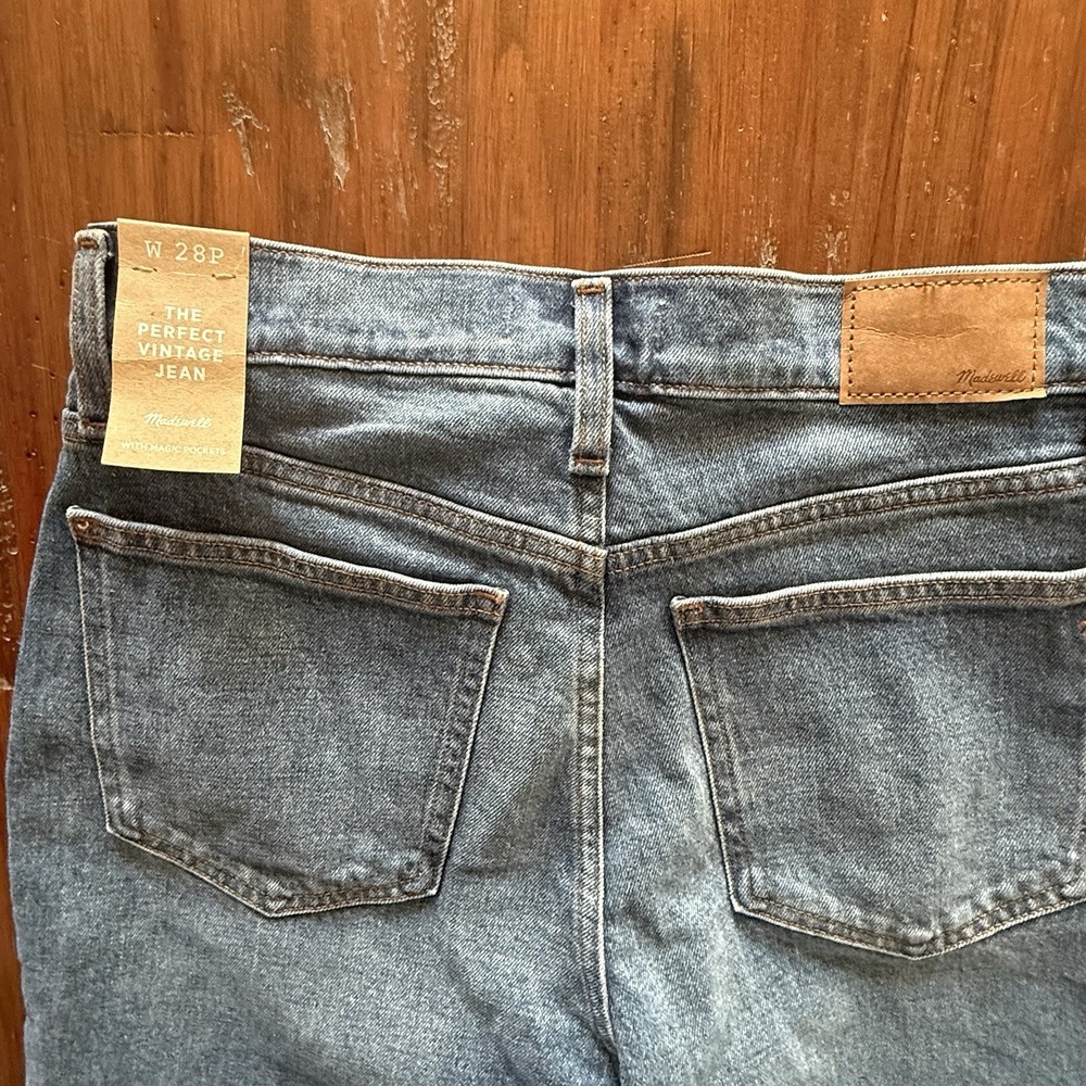 Madewell Perfect Vintage Straight Jeans Womens 28‎ Petite High Rise Denim New - Picture 3 of 13